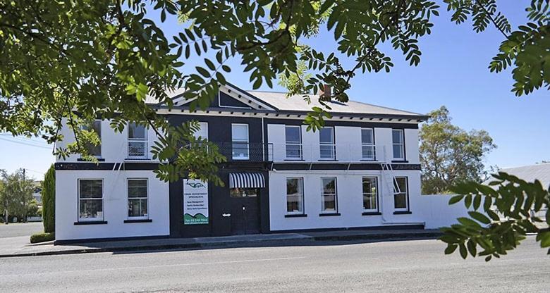 Royal Mail Hotel Lumsden エクステリア 写真