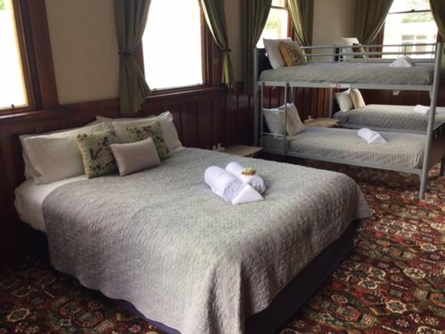 Royal Mail Hotel Lumsden エクステリア 写真